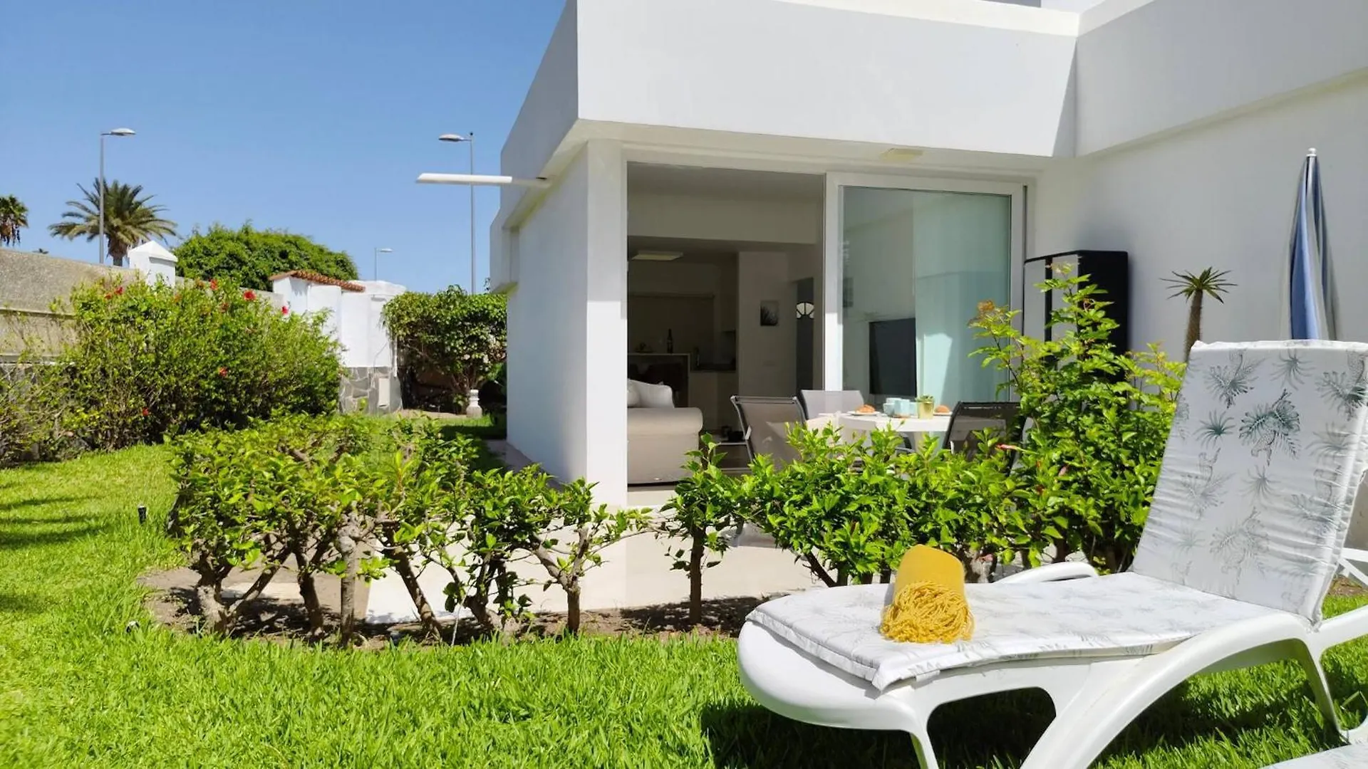 Bungalow Beside The Maspalomas Dunes By Pride Holiday Rentals San Bartolomé